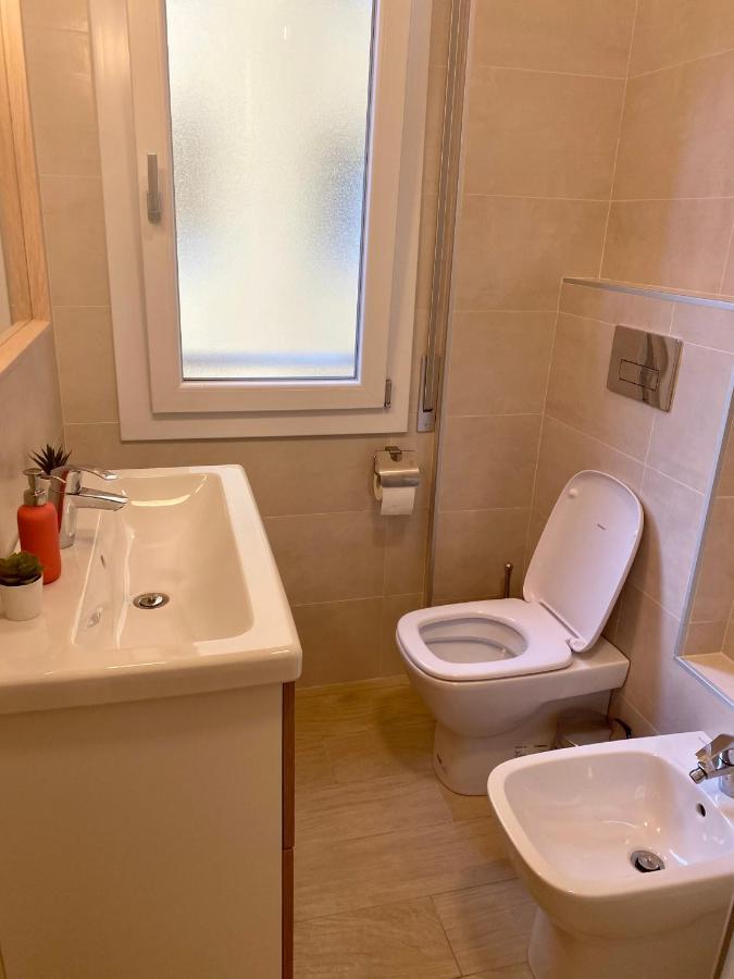 Modern City Apartment Modena Eksteriør bilde